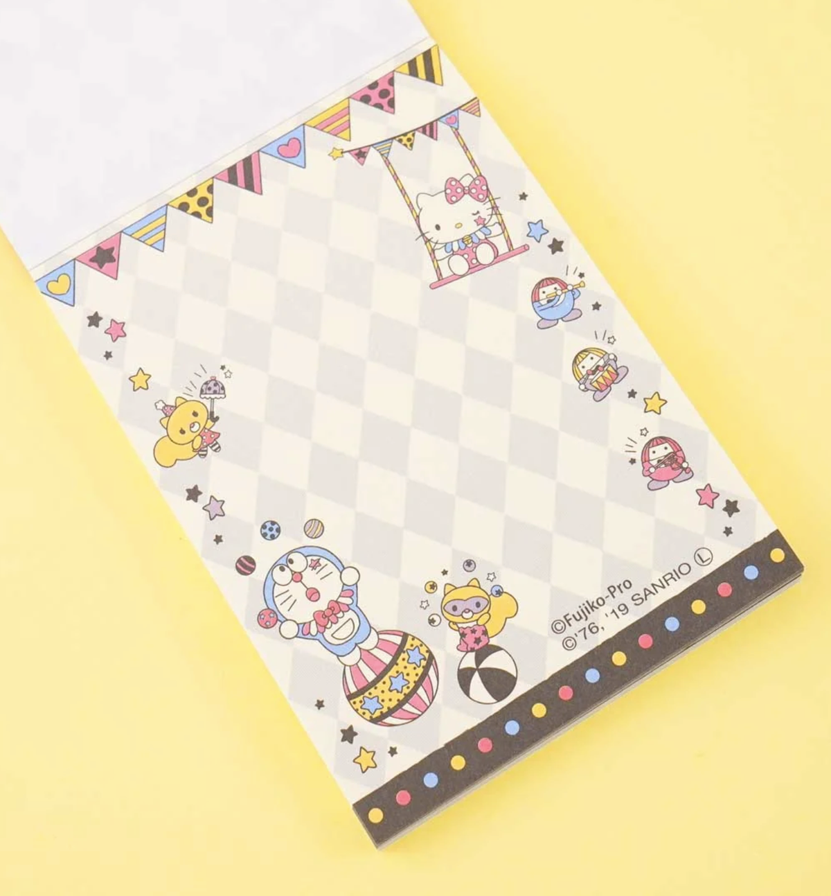 Sanrio Hello Kitty x Doraemon B8 Memopad Set
