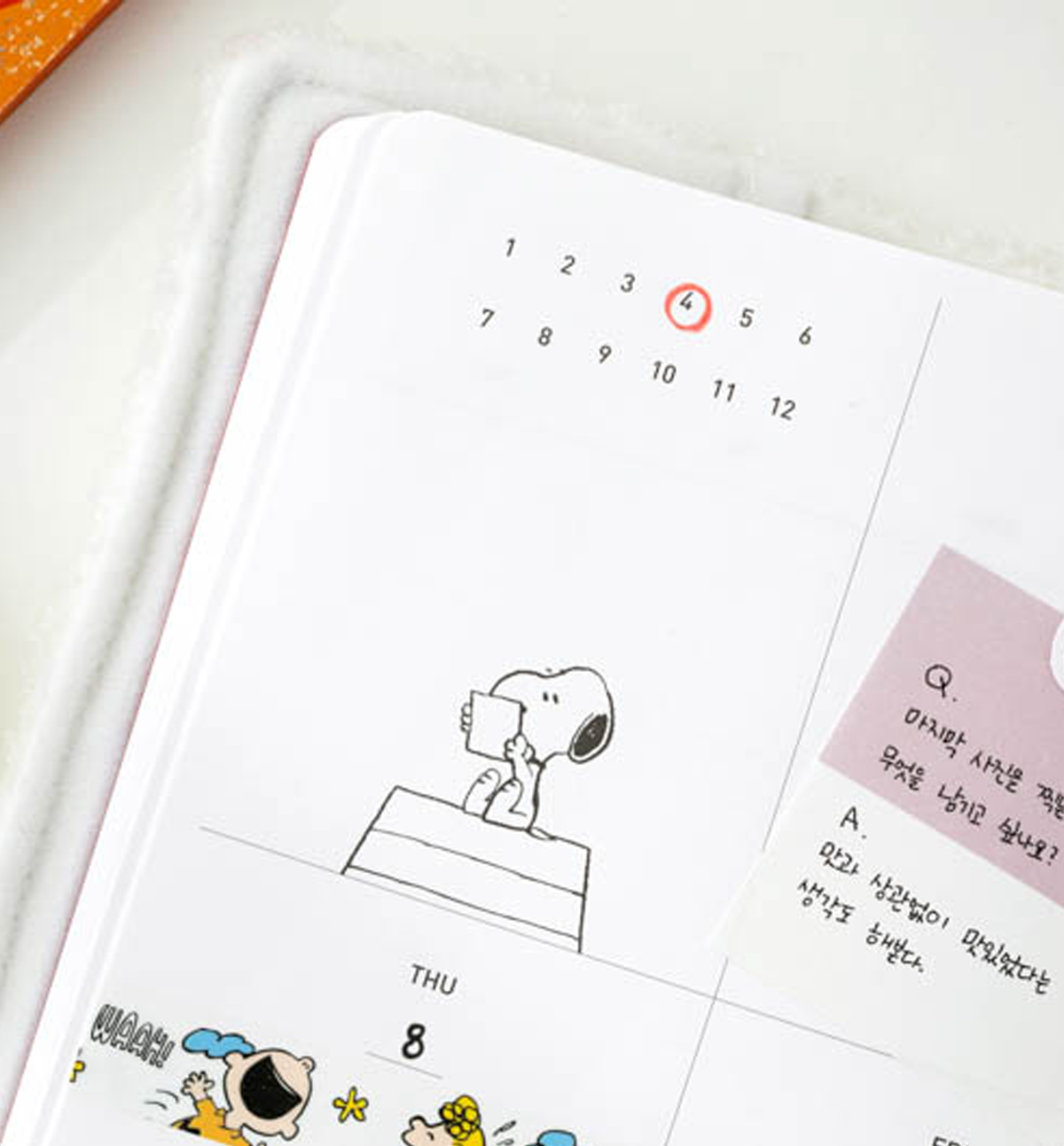 Snoopy Pom Pom Weekly Planner