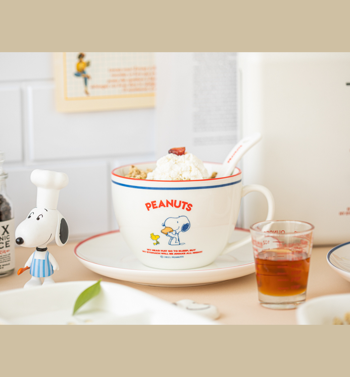 Snoopy Retro Full Set [2 Cups + 2 Plates + 2 Spoons]