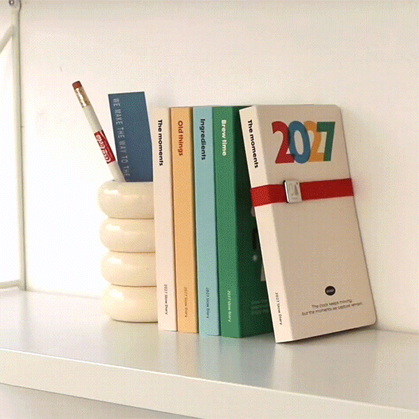 2027 Slow Weekly Planner