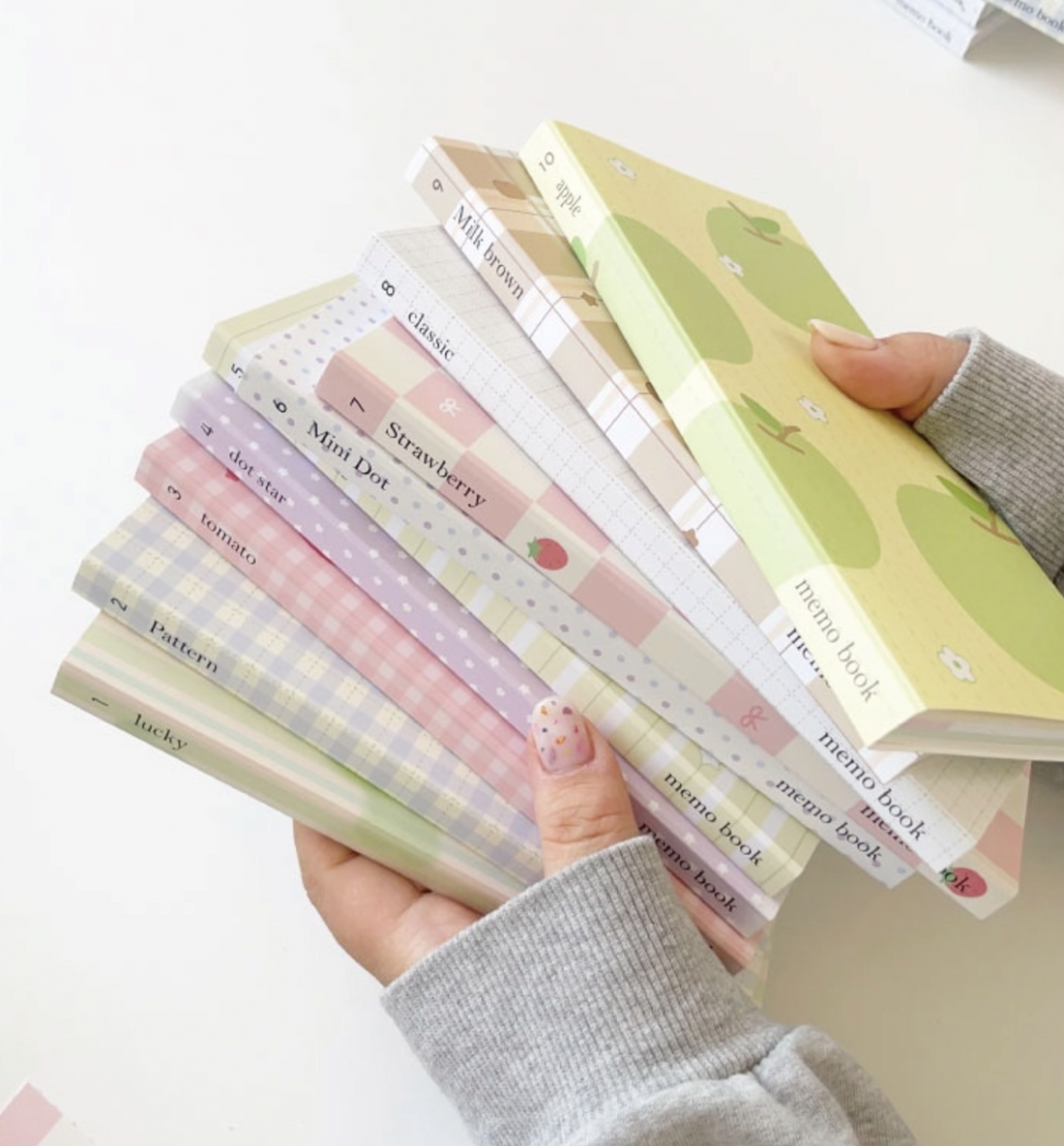 Memobook Ver. 9 [Milky Brown]