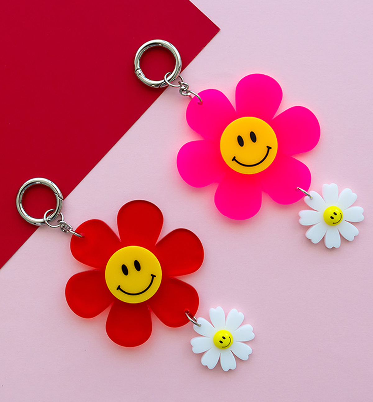 Smiling Flower Acrylic Keyring