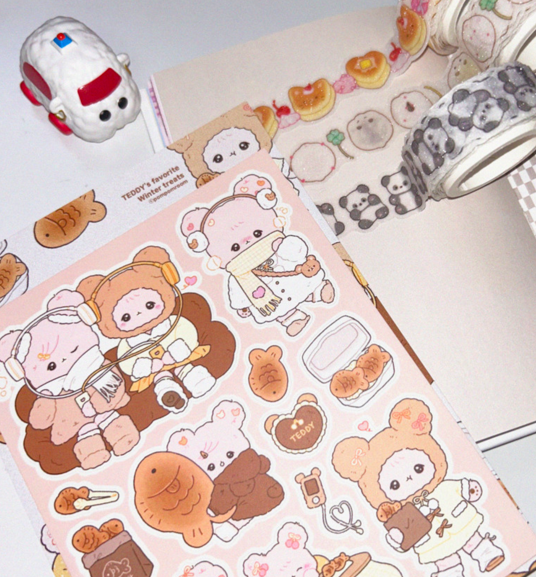 Teddy’s Fish-Shaped Pastry Seal Sticker