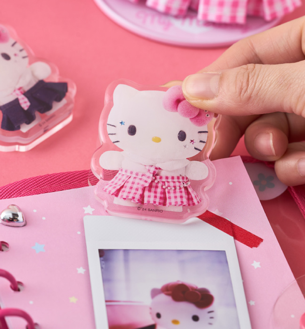 High Teen Hello Kitty Acrylic Magnet Clip