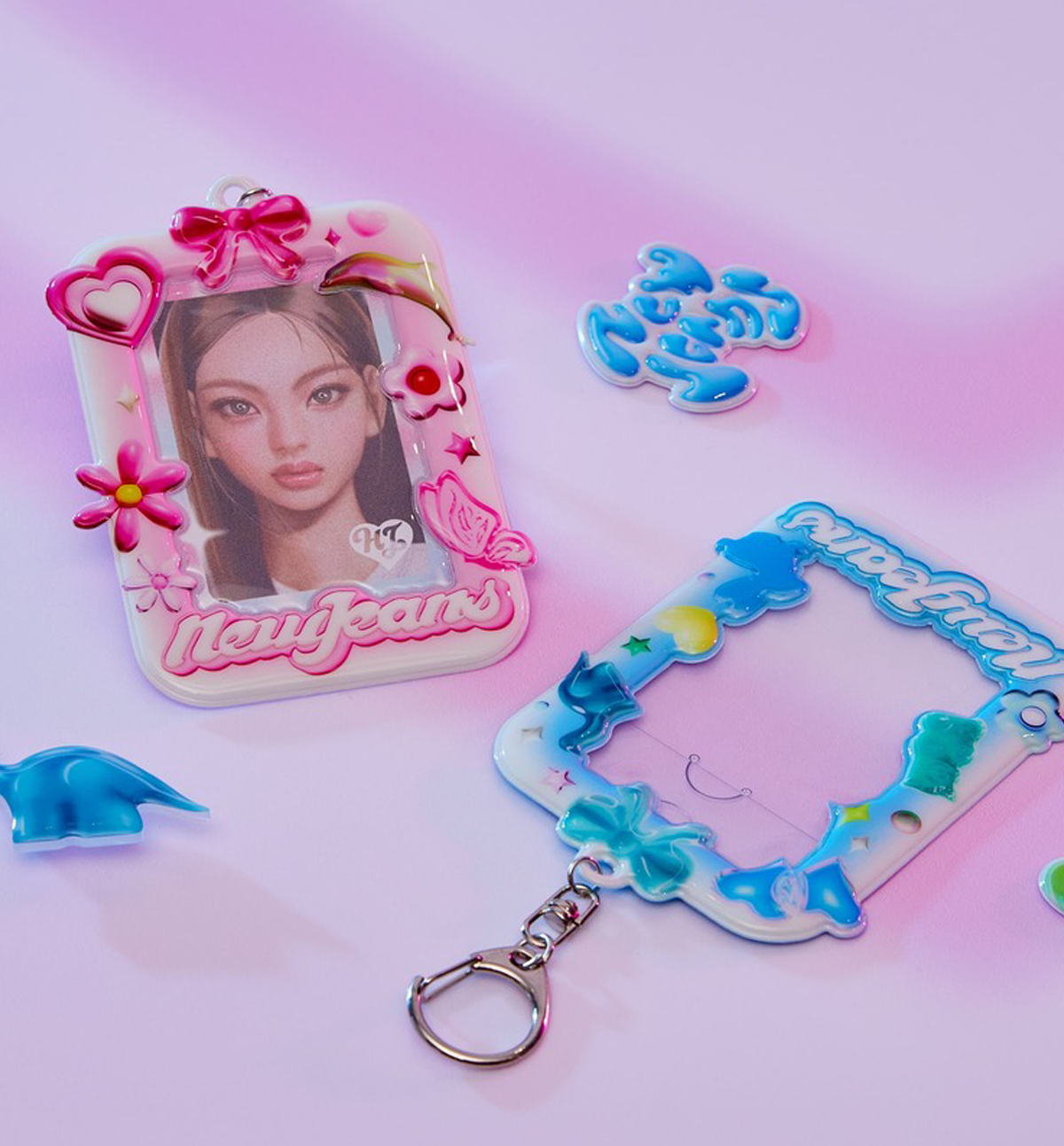 NewJeans Get Up Photo Holder [Limited Edition]