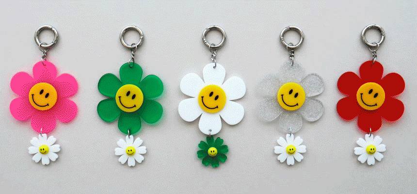 Smiling Flower Acrylic Keyring