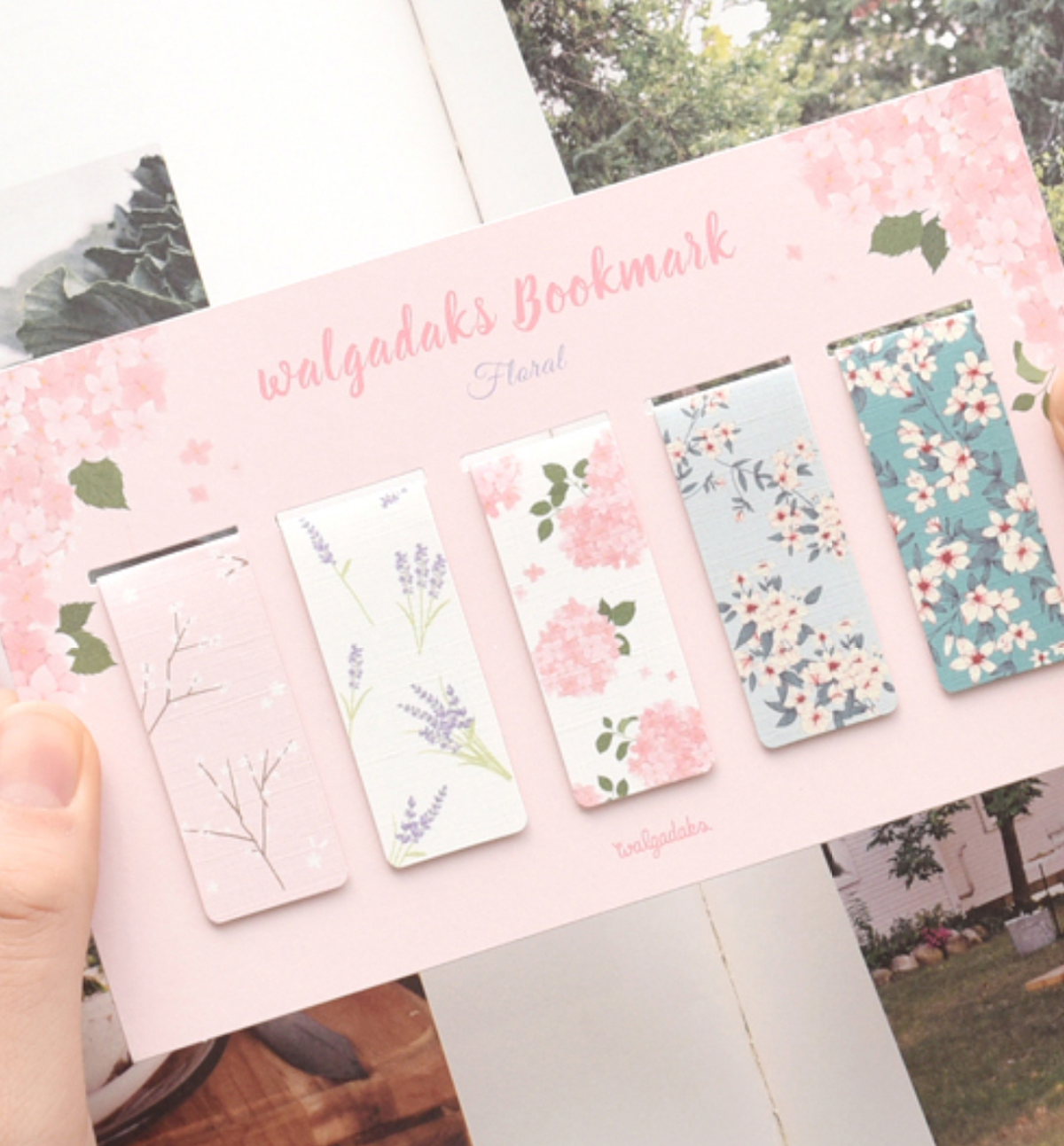 5 Floral Magnetic Bookmark