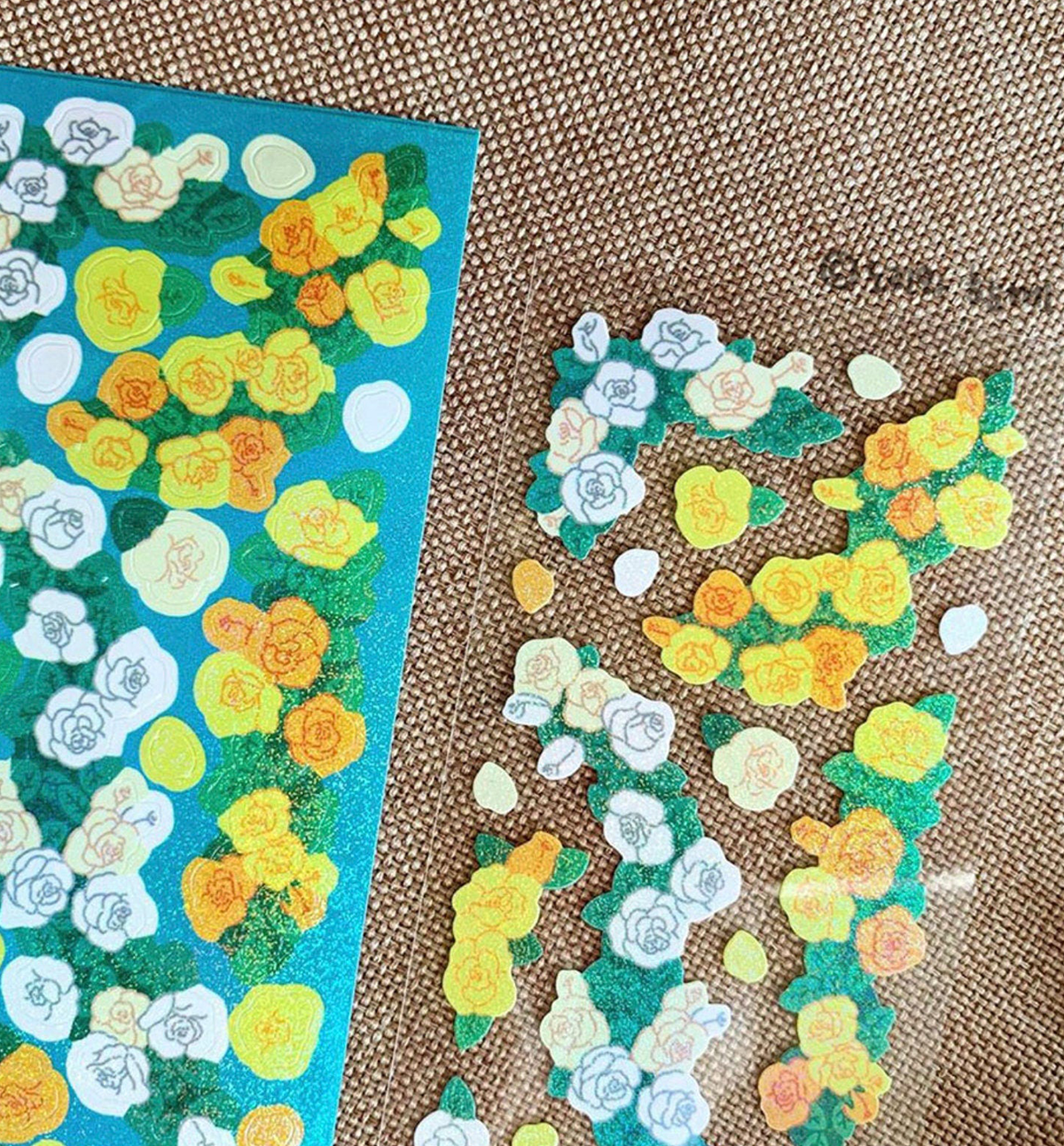 Rose Confetti Seal Sticker [White Yellow]